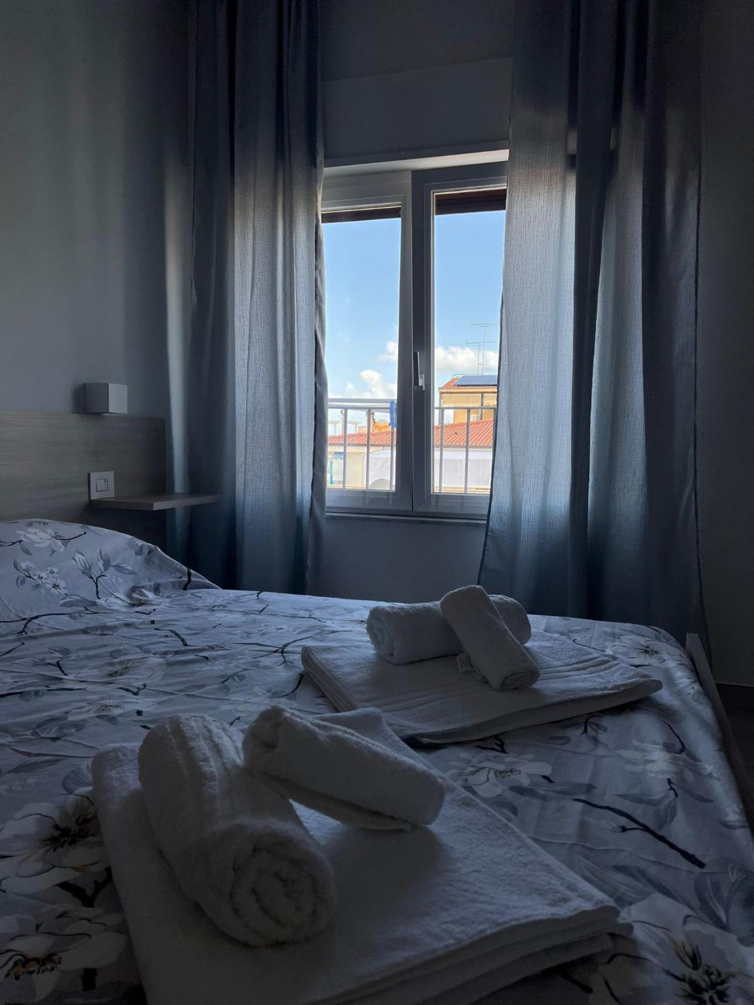Отель Porta Sul Mare Тропея Экстерьер фото